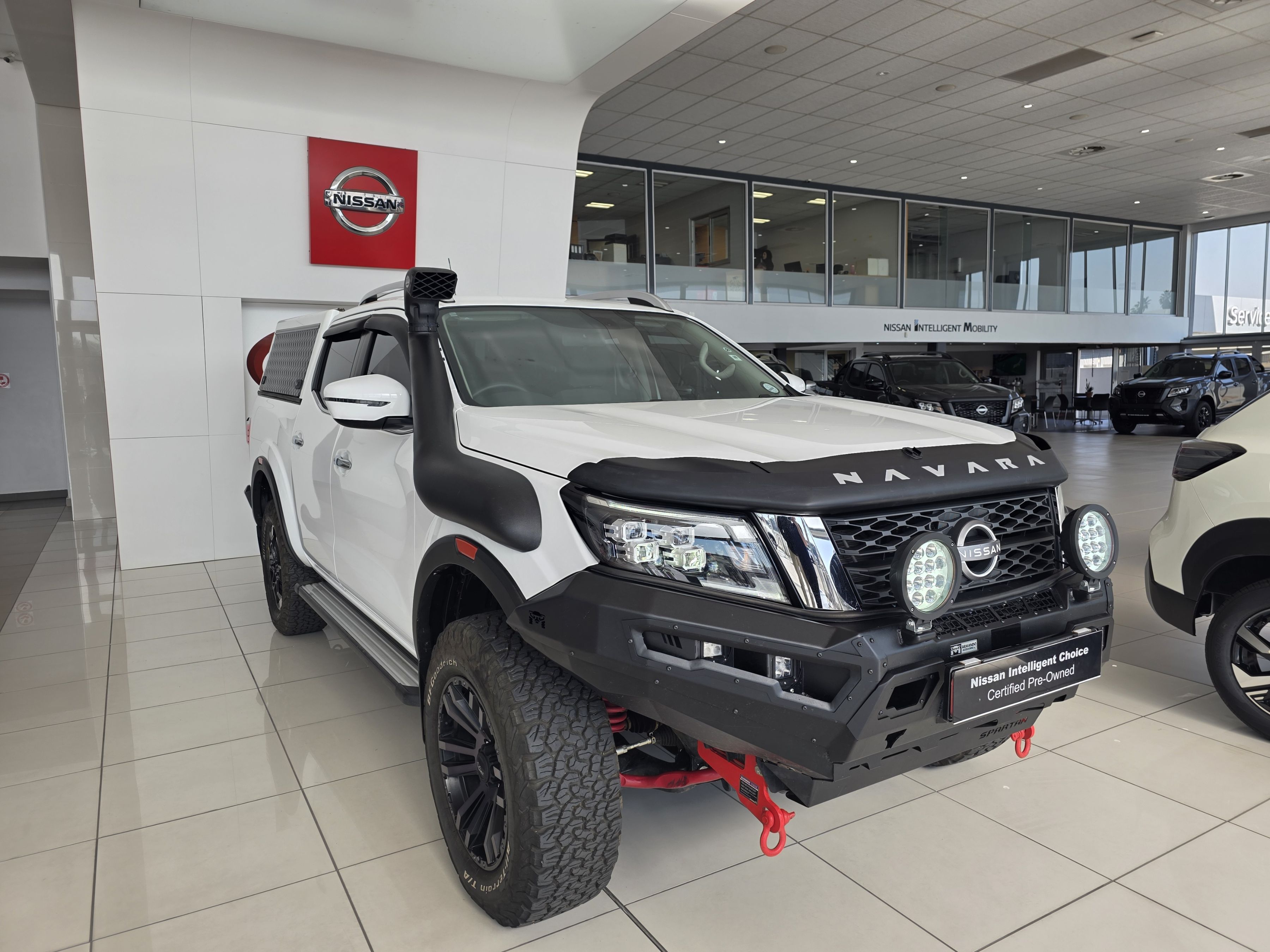 NISSAN NAVARA 2.5D LE 4X4 AT  for Sale in South Africa