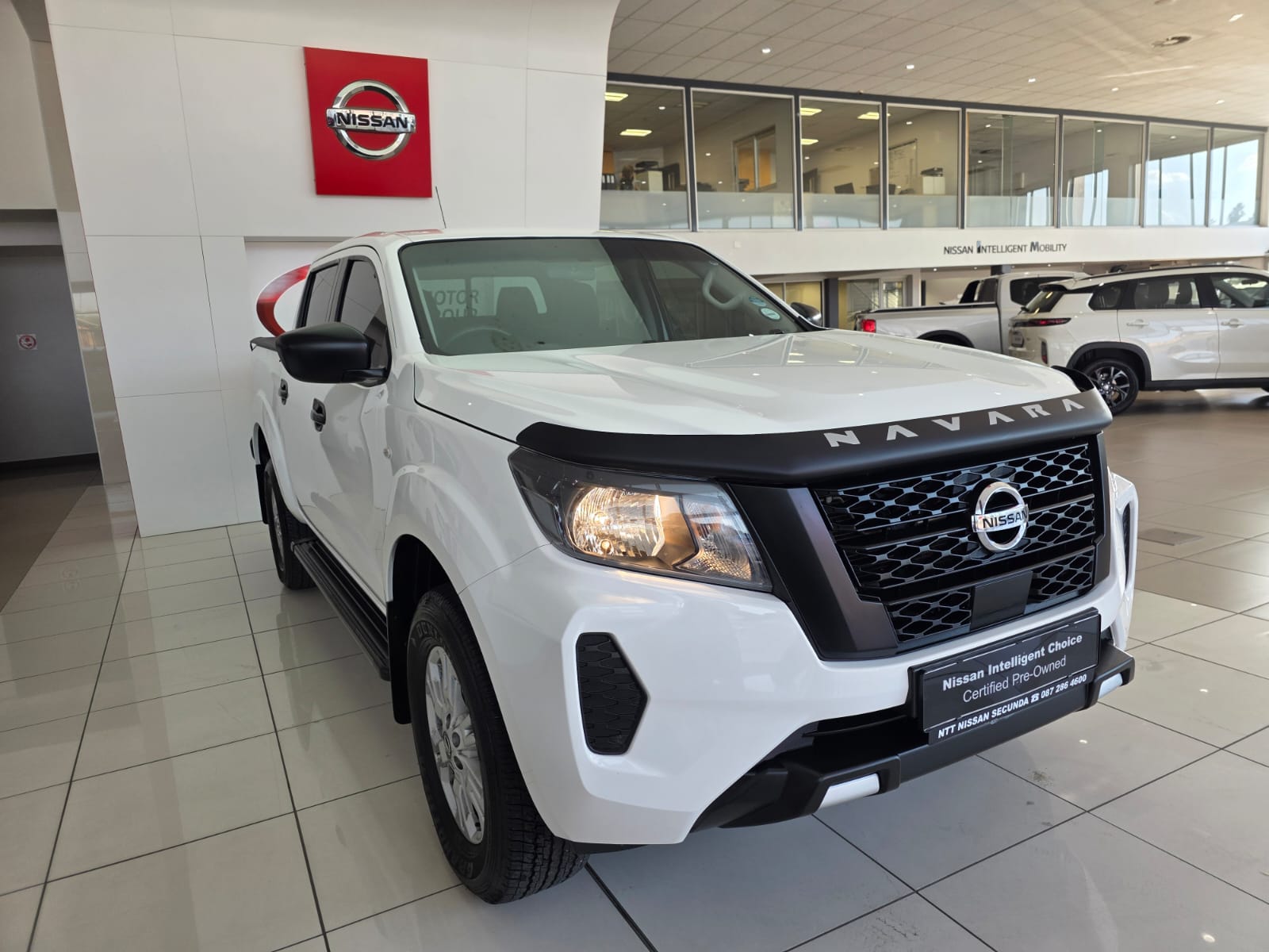 NISSAN NAVARA 2.5DDTI SE PLUS  for Sale in South Africa