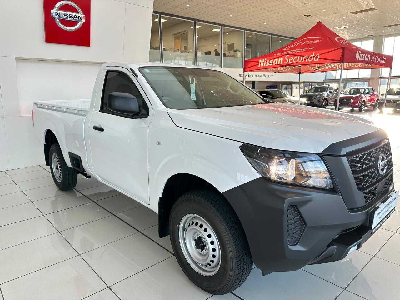 NISSAN NAVARA 2.5DDTI SE  for Sale in South Africa