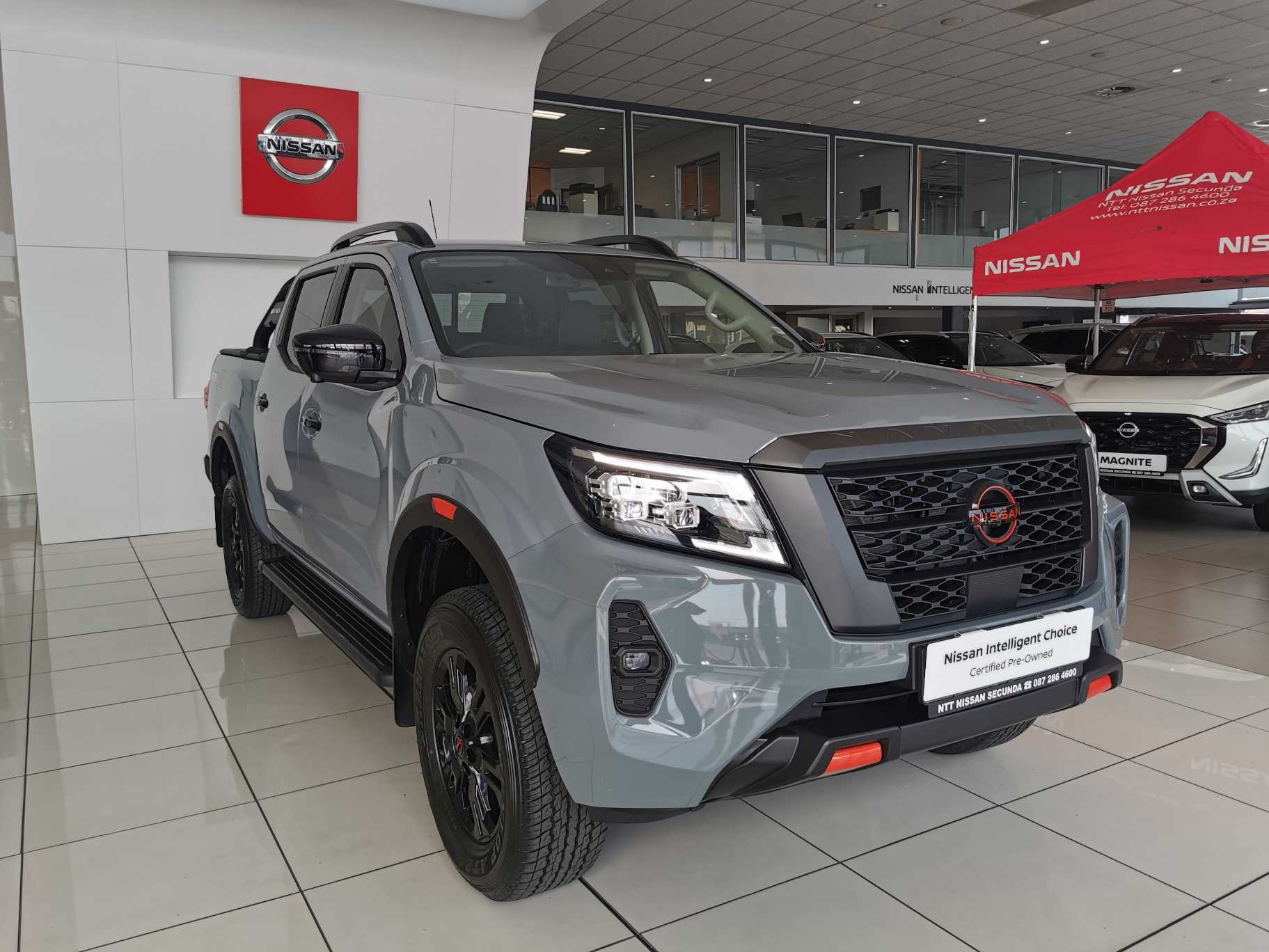 NISSAN NAVARA 2.5DDTI PRO-4X 4X4  for Sale in South Africa