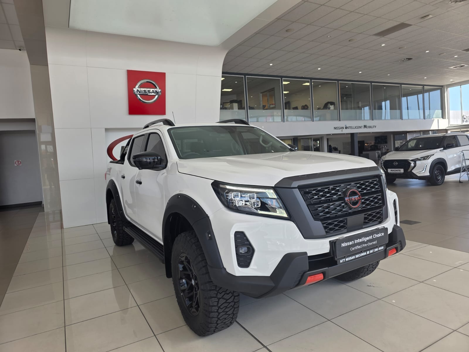 NISSAN NAVARA 2.5DDTI PRO-4X WARRIOR 4X4  for Sale in South Africa
