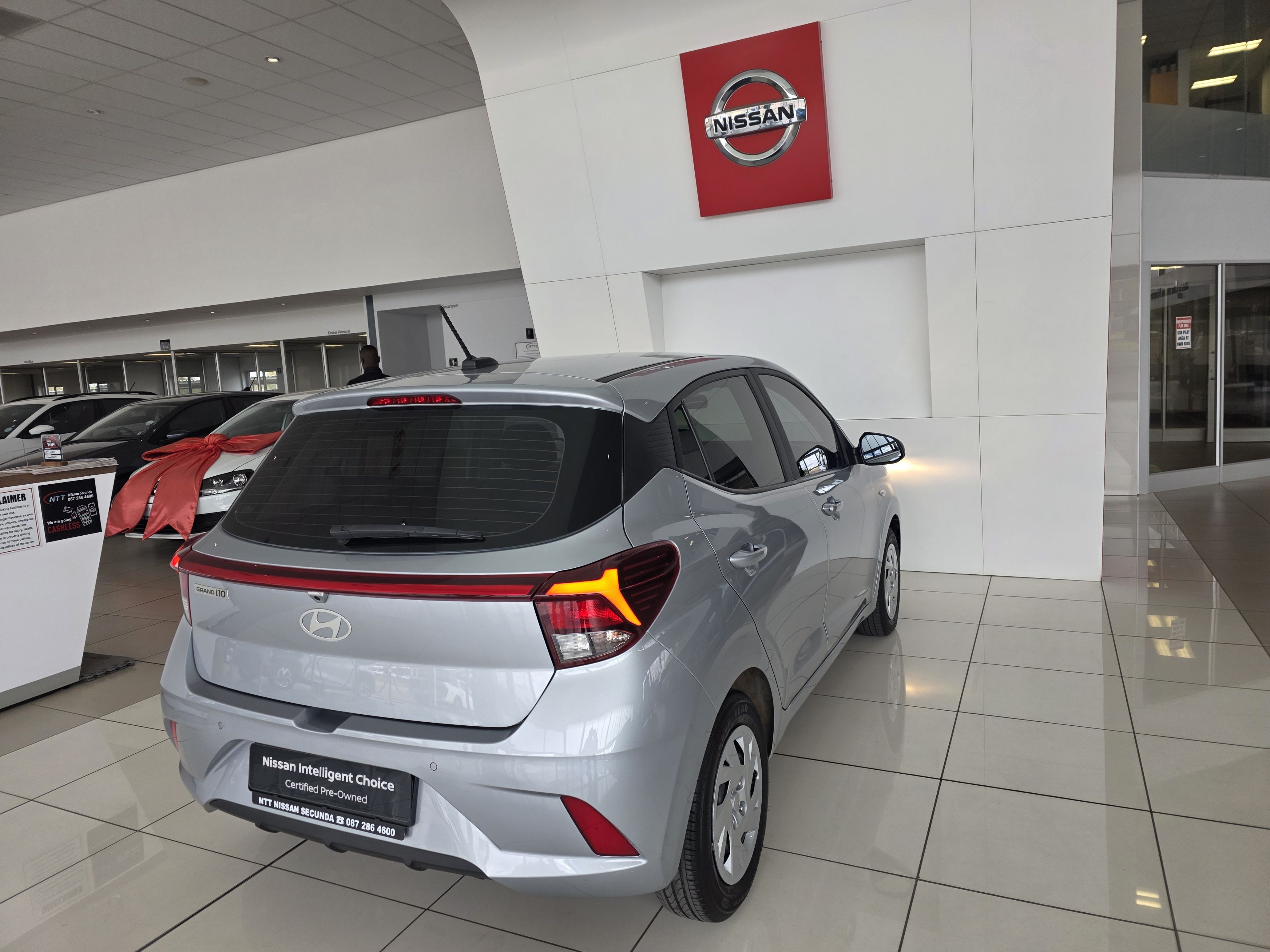Used car gallery
