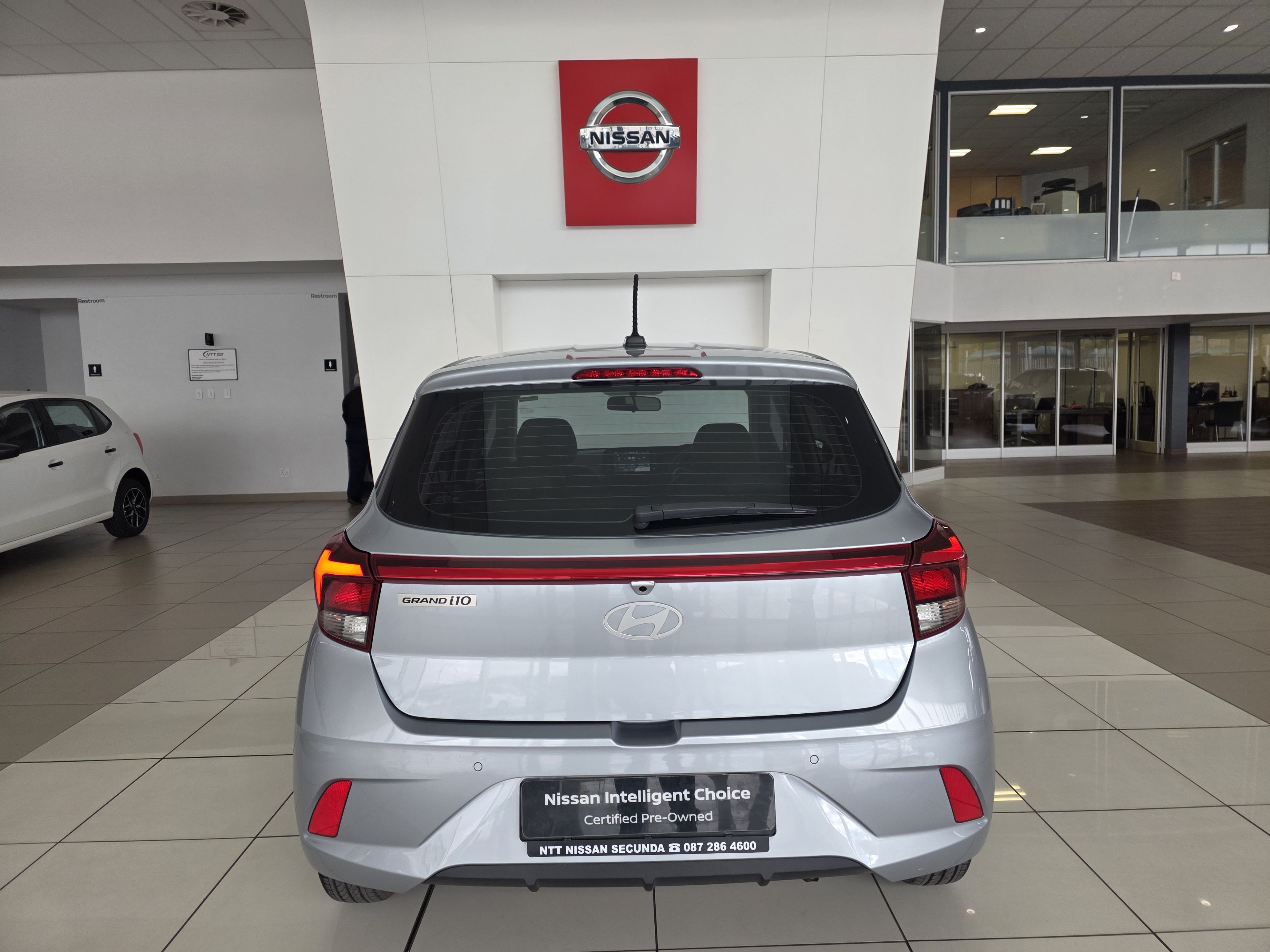 Used car gallery