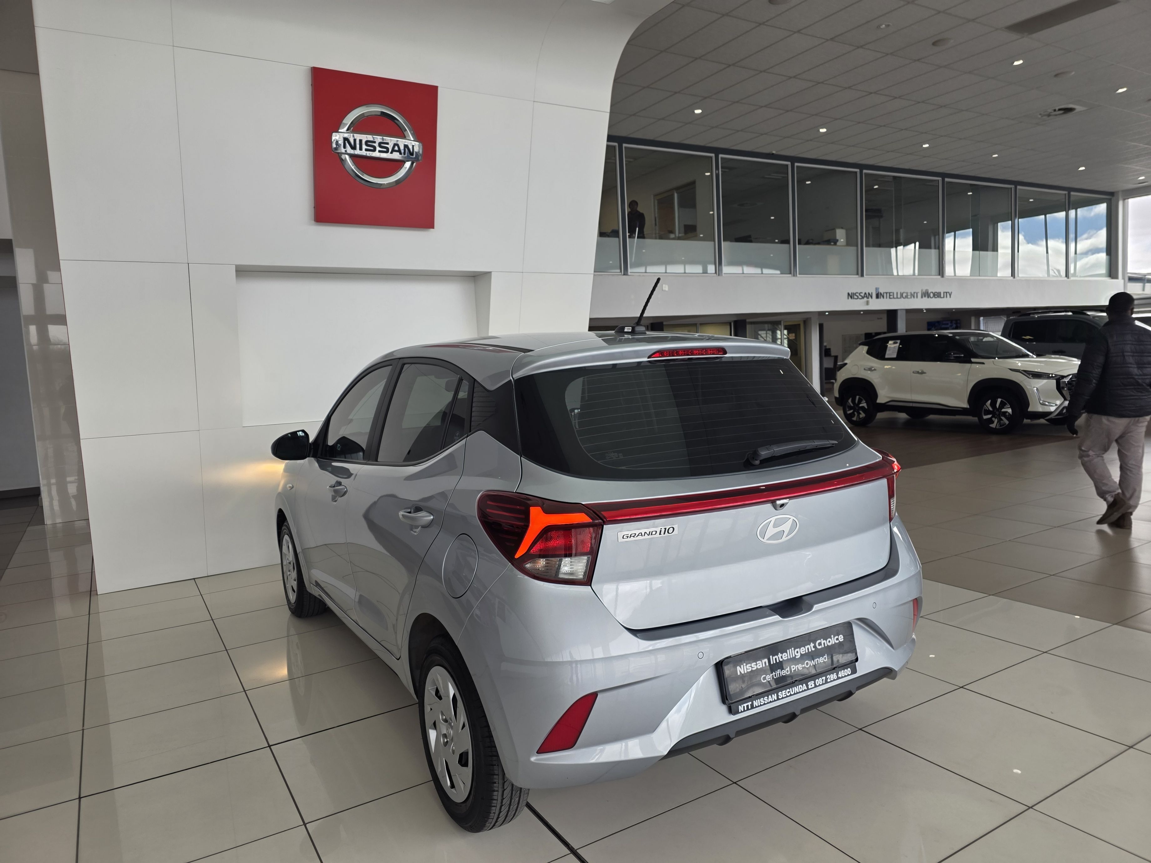 Used car gallery