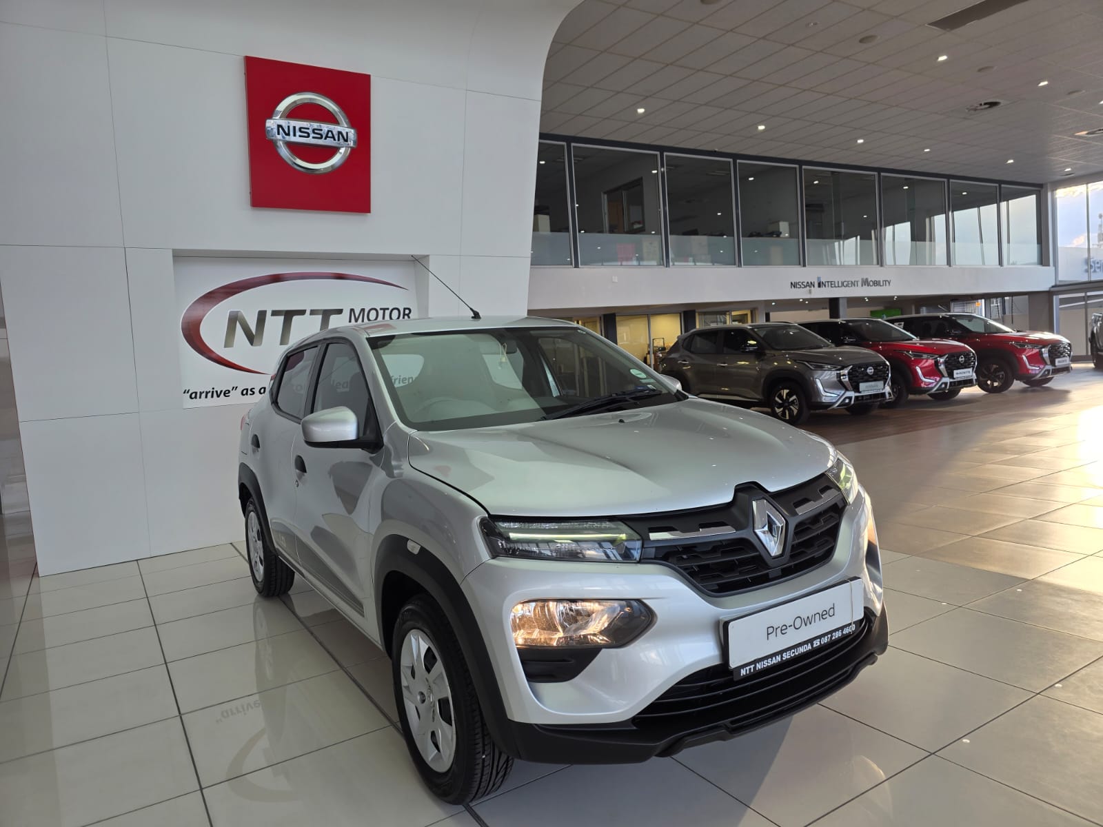 RENAULT KWID 1.0 DYNAMIQUE for Sale in South Africa