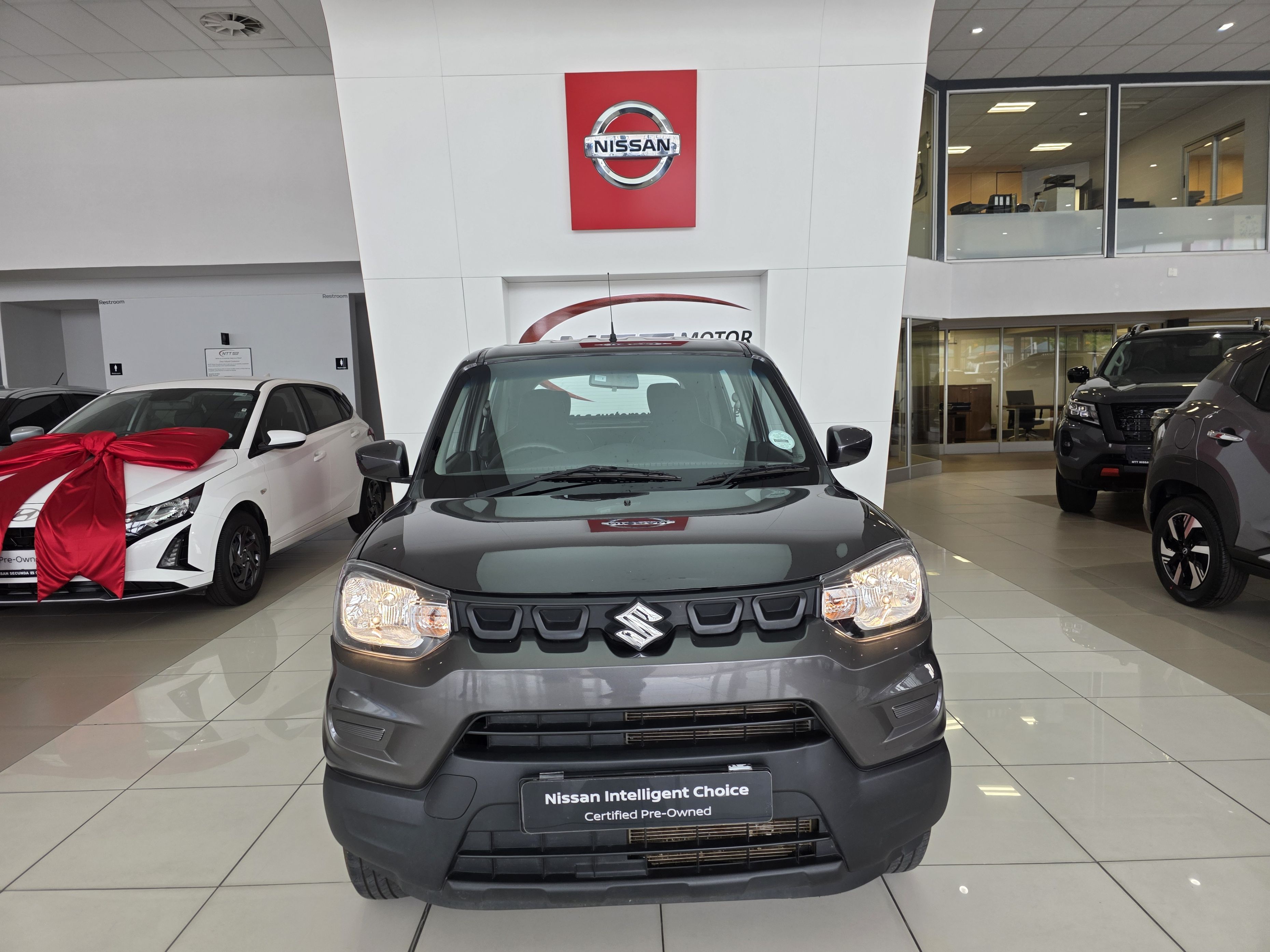Used car gallery