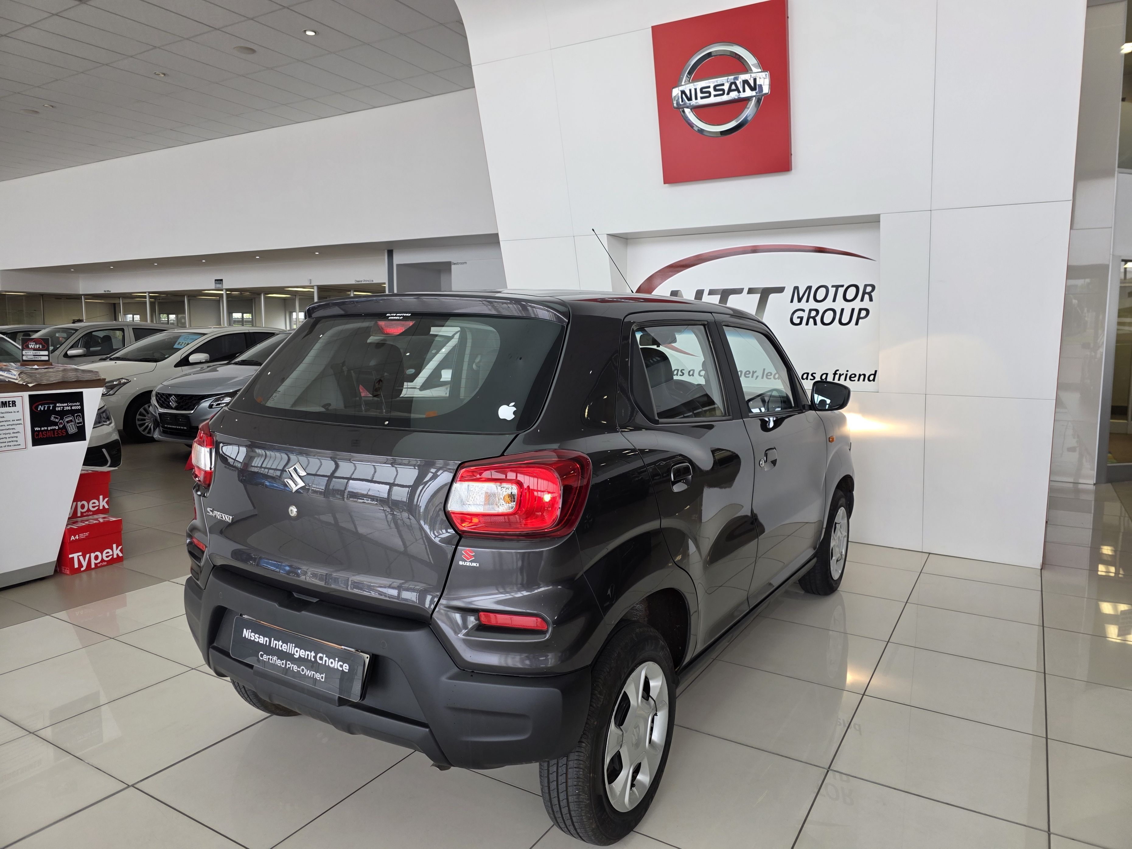 Used car gallery
