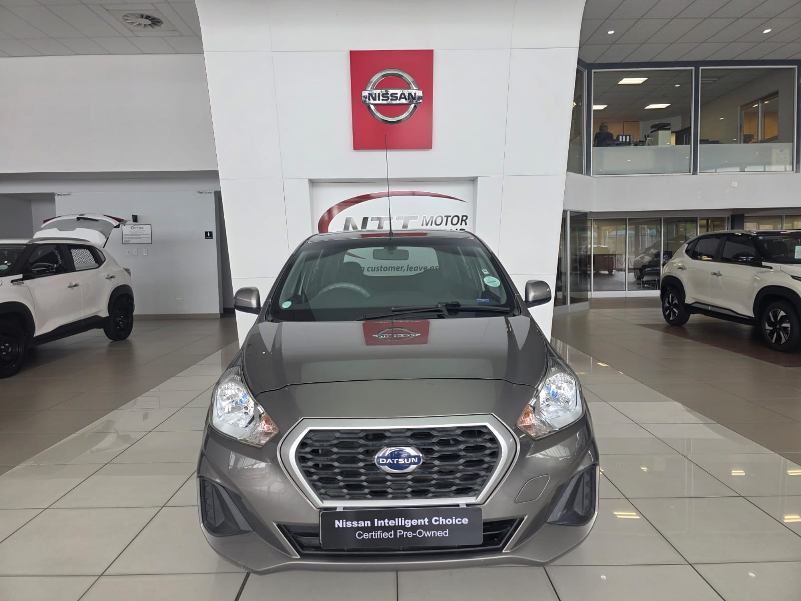 Used car gallery