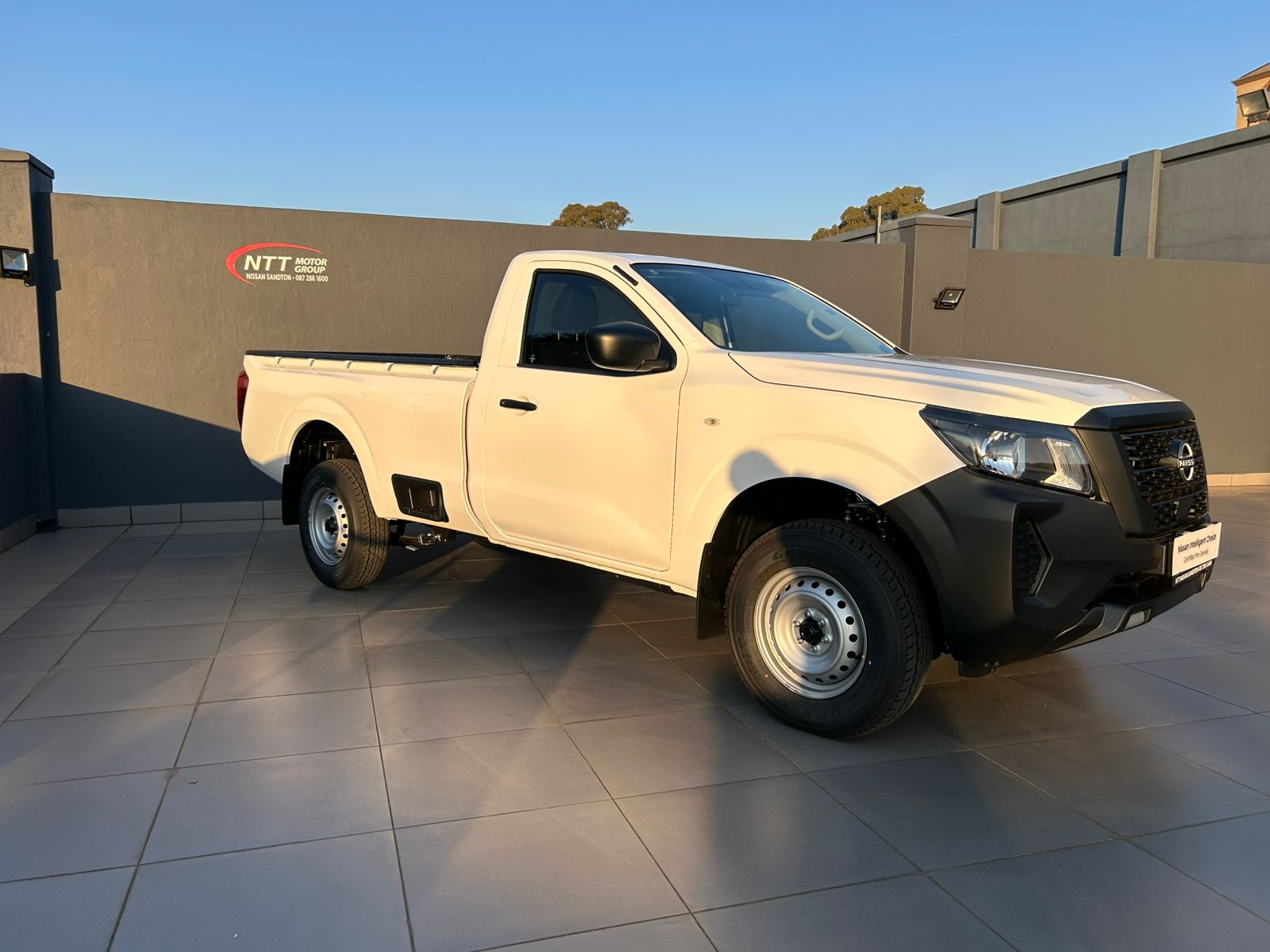 NISSAN NAVARA 2.5DDTI XE  for Sale in South Africa