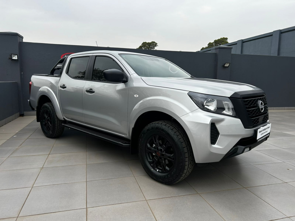 NISSAN NAVARA 2.5DDTI SE PLUS  for Sale in South Africa