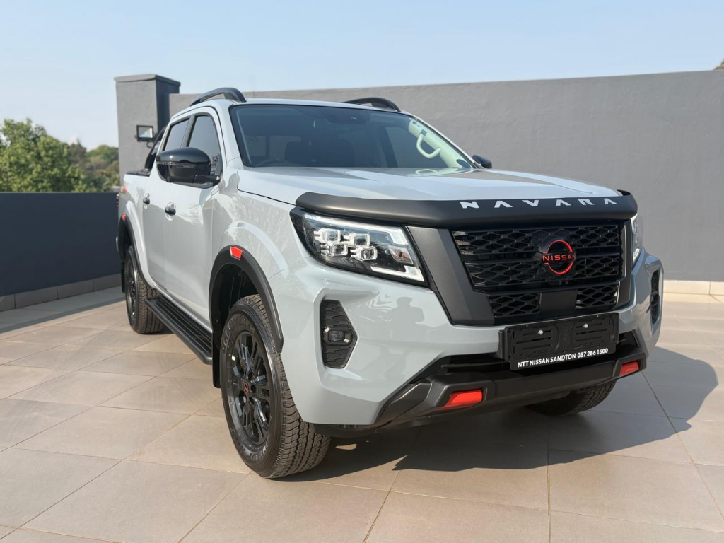 NISSAN NAVARA 2.5DDTI PRO-2X  for Sale in South Africa