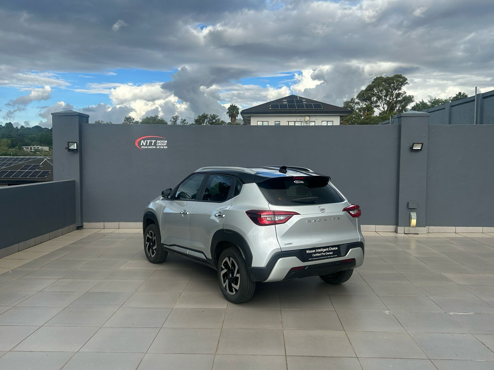 Used car gallery