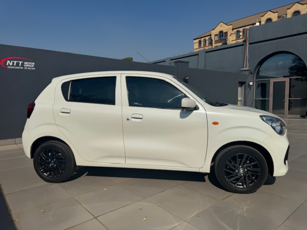 TOYOTA VITZ 1.0 XR for Sale in South Africa