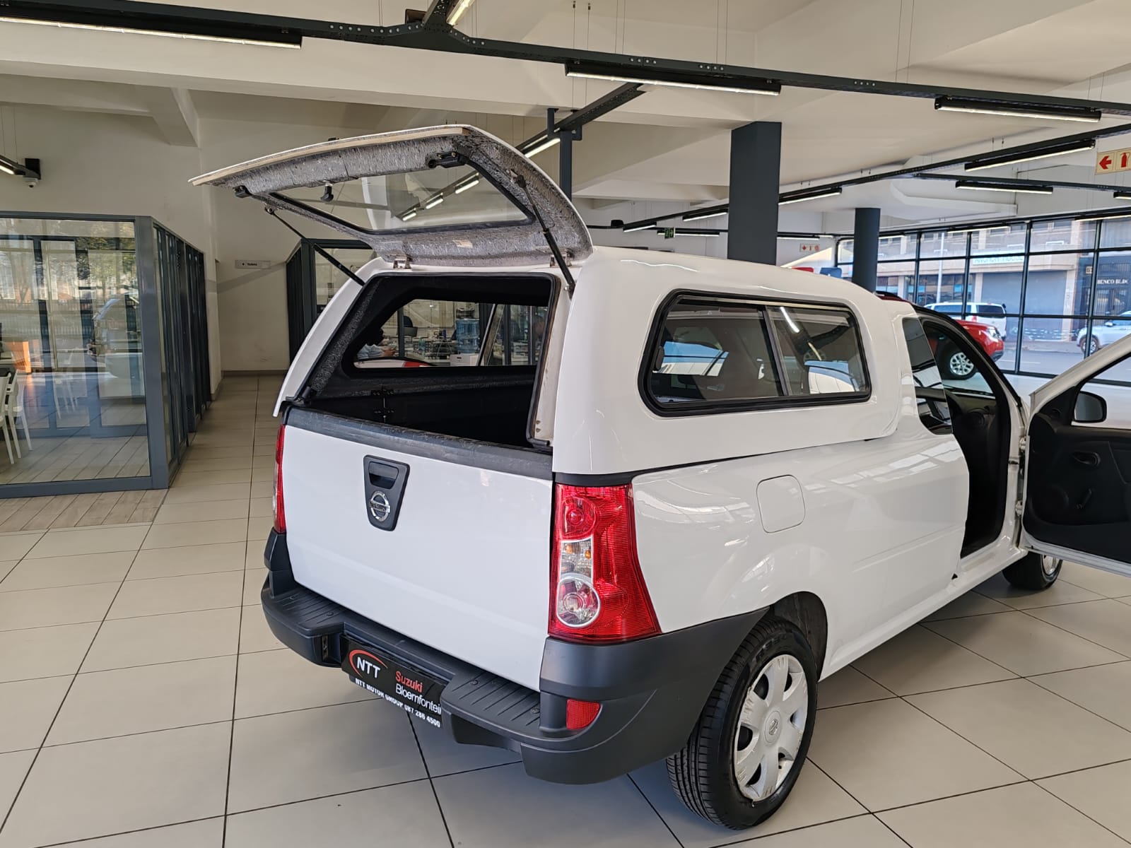 Used car gallery