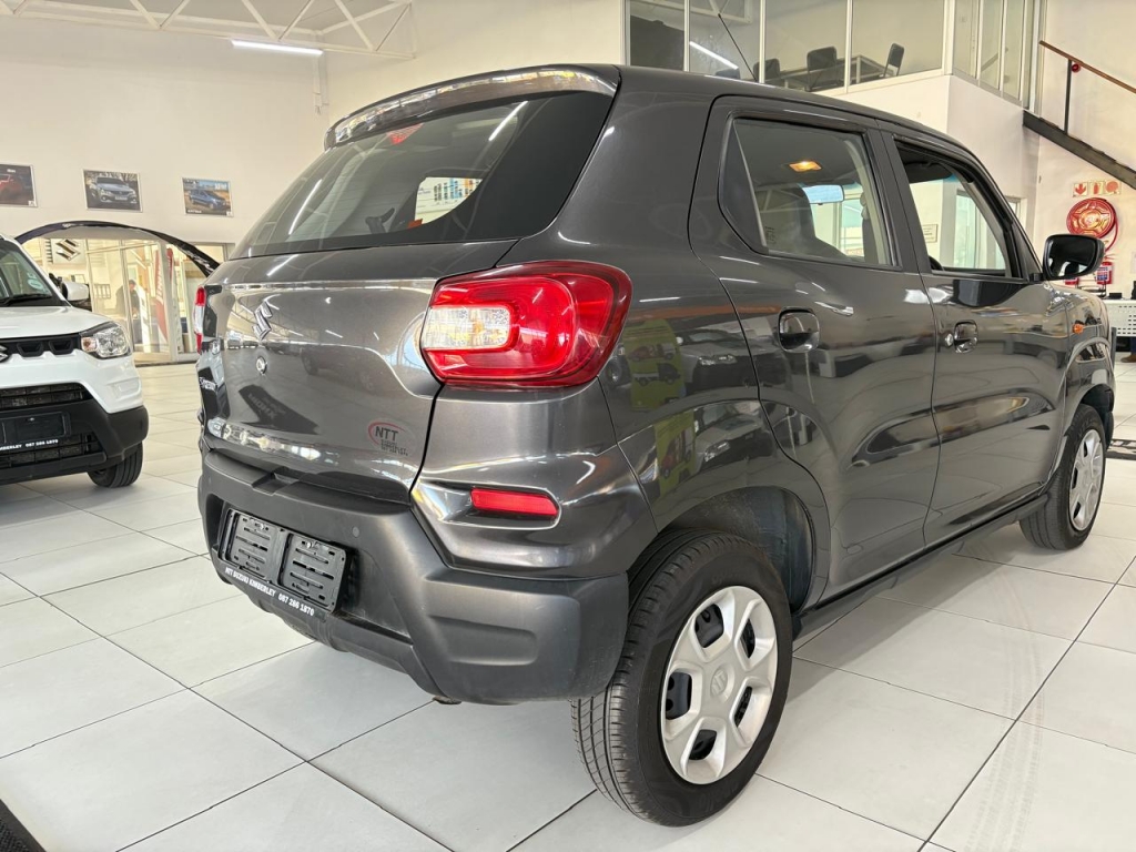 Used car gallery
