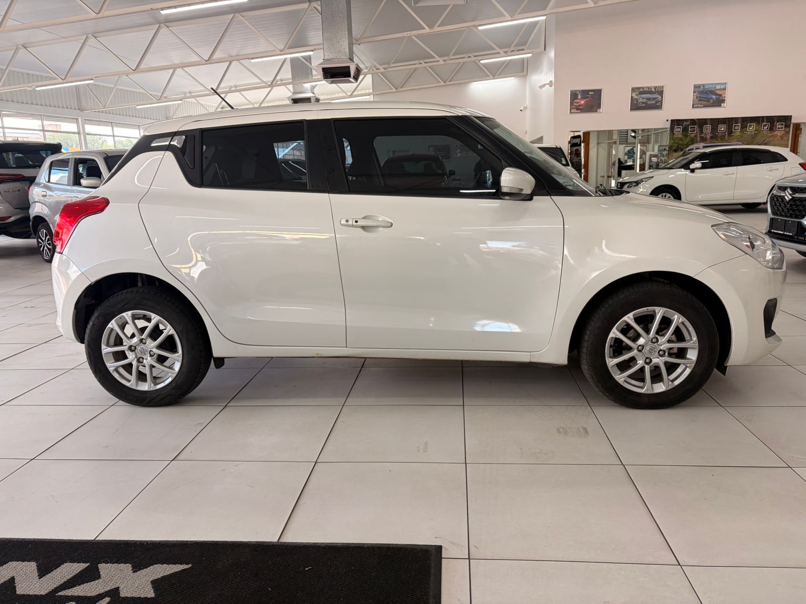 Used car gallery