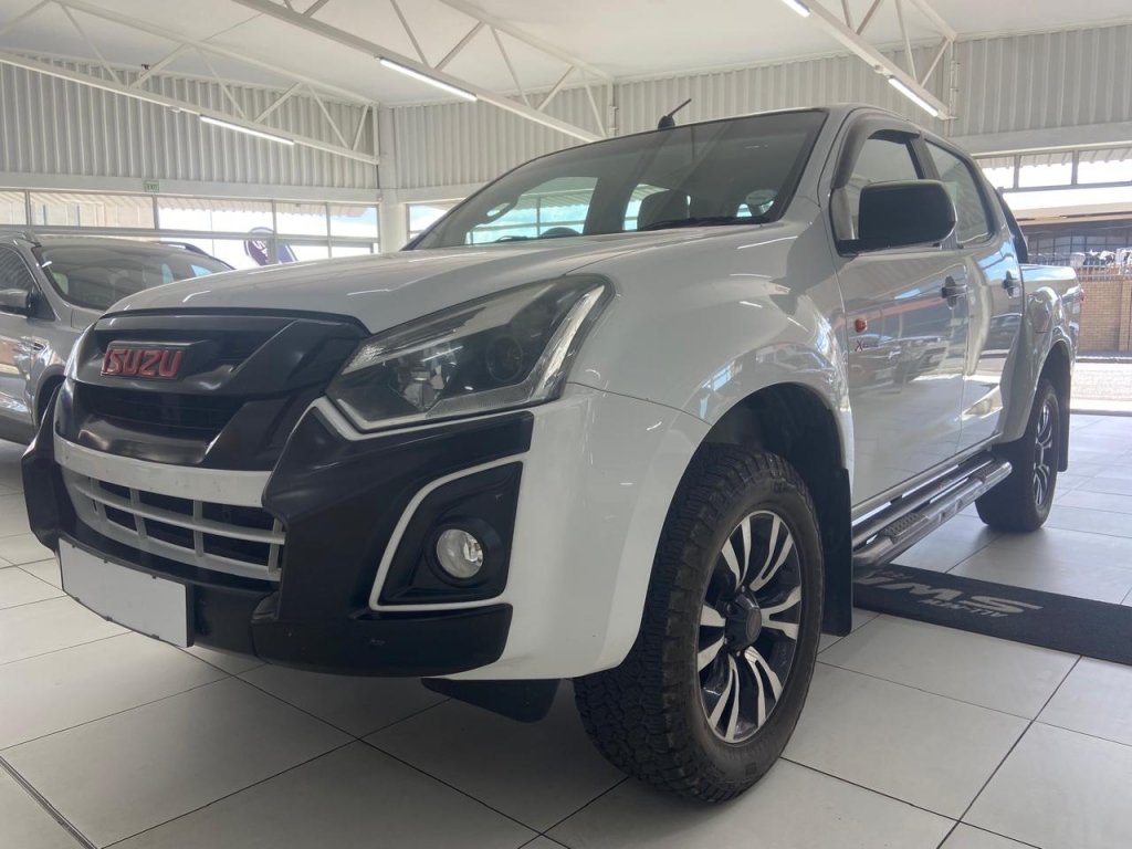 ISUZU D-MAX 250 HO X-RIDER  for Sale in South Africa