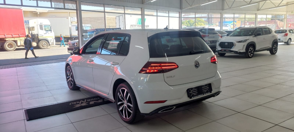Used car gallery