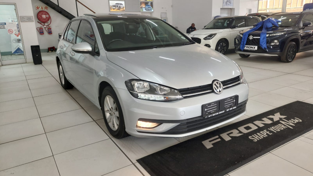 VOLKSWAGEN GOLF VII 1.0 TSI TRENDLINE for Sale in South Africa