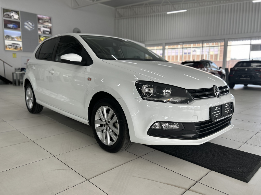 VOLKSWAGEN POLO VIVO 1.4 COMFORTLINE for Sale in South Africa