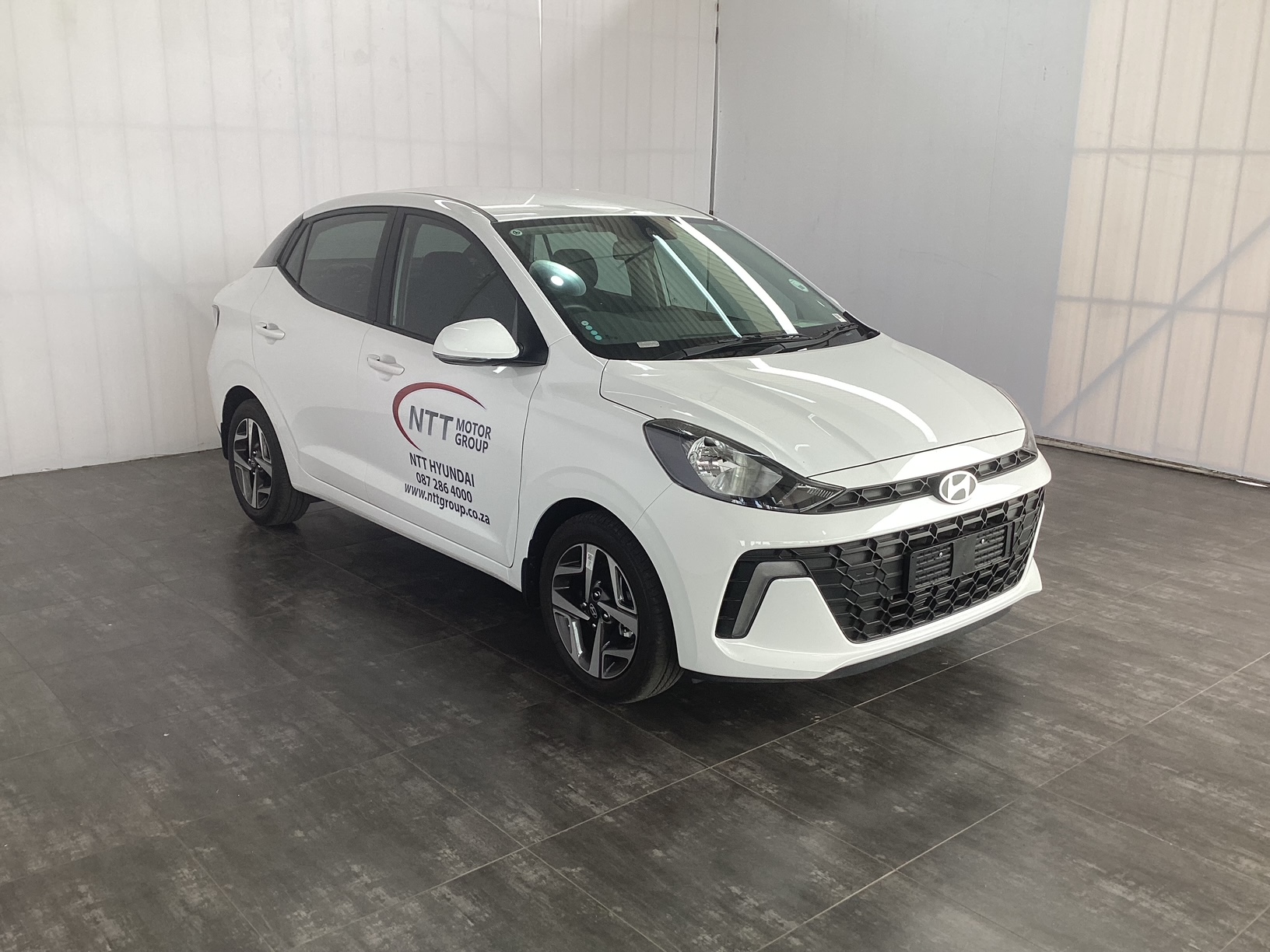 HYUNDAI GRAND i10 1.2 FLUID for Sale in South Africa