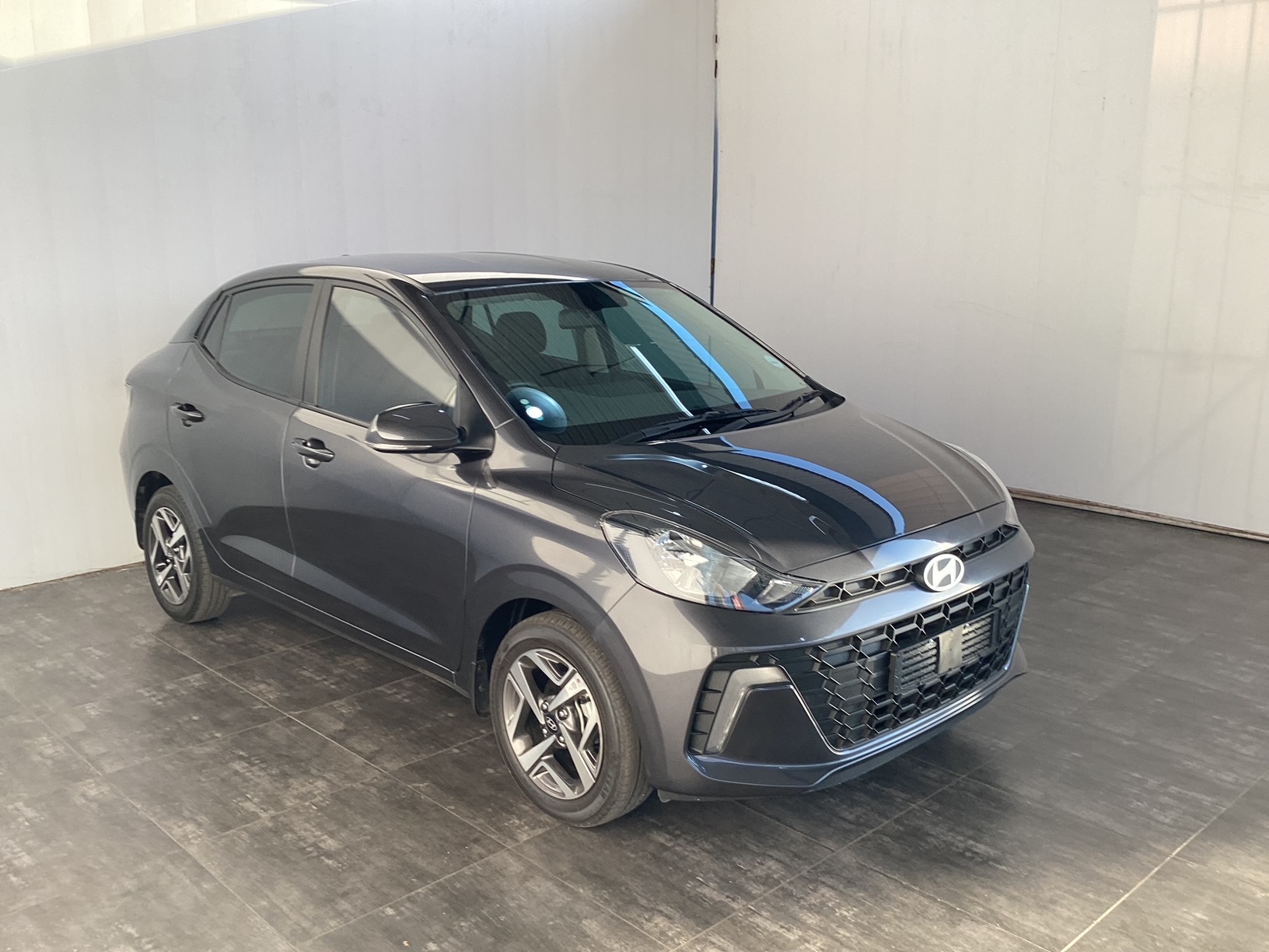 HYUNDAI GRAND i10 1.2 FLUI for Sale in South Africa