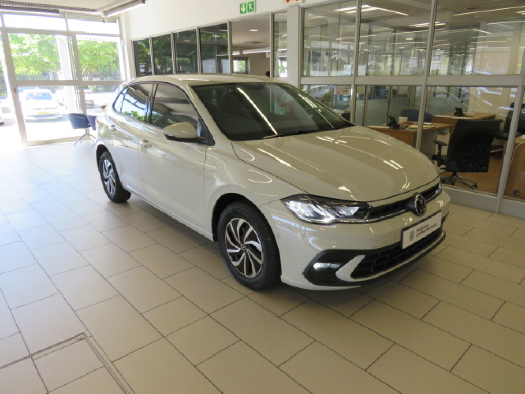 VOLKSWAGEN POLO 1.0 TSI LIFE DSG for Sale in South Africa