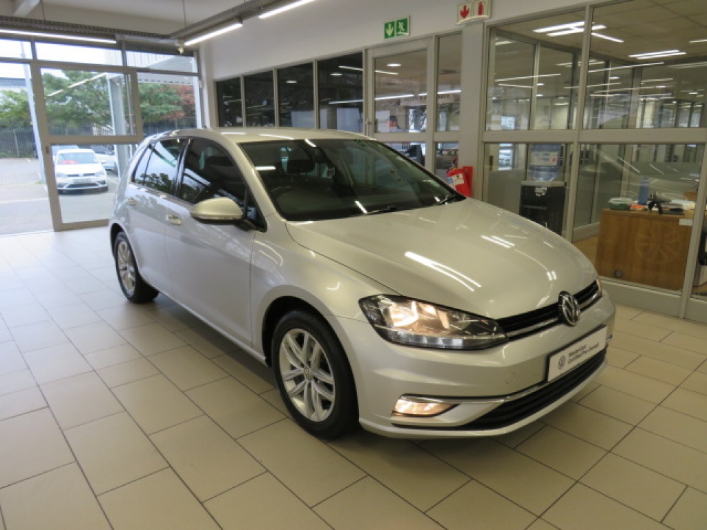 VOLKSWAGEN GOLF VII 1.4 TSI COMFORTLINE DSG for Sale in South Africa