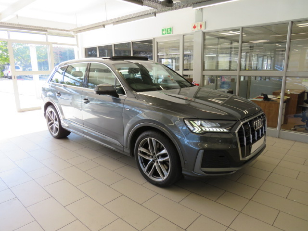 AUDI Q7 45 TDI QUATTRO TIP S LINE for Sale in South Africa