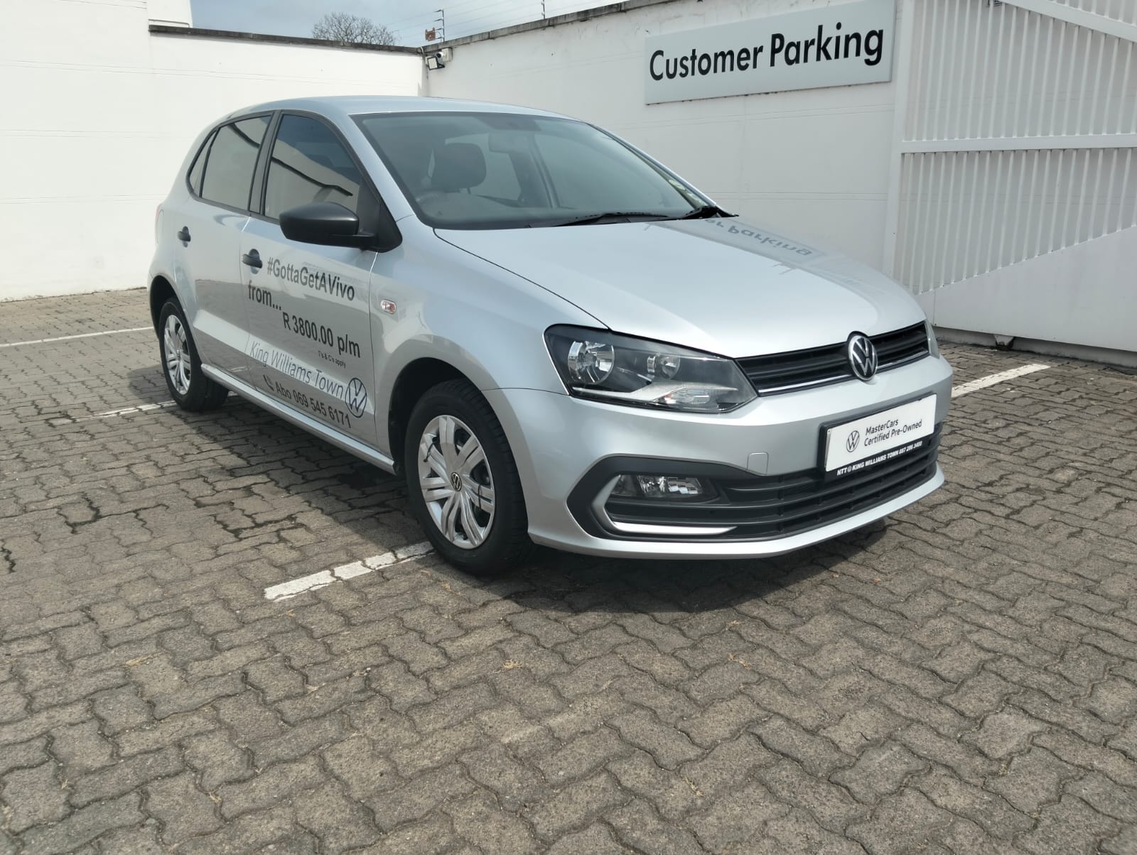 VOLKSWAGEN POLO VIVO 1.4 for Sale in South Africa