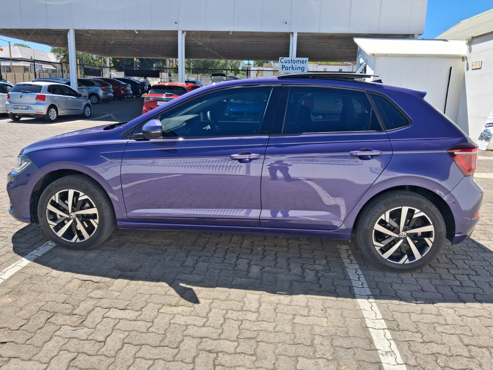 Used car gallery