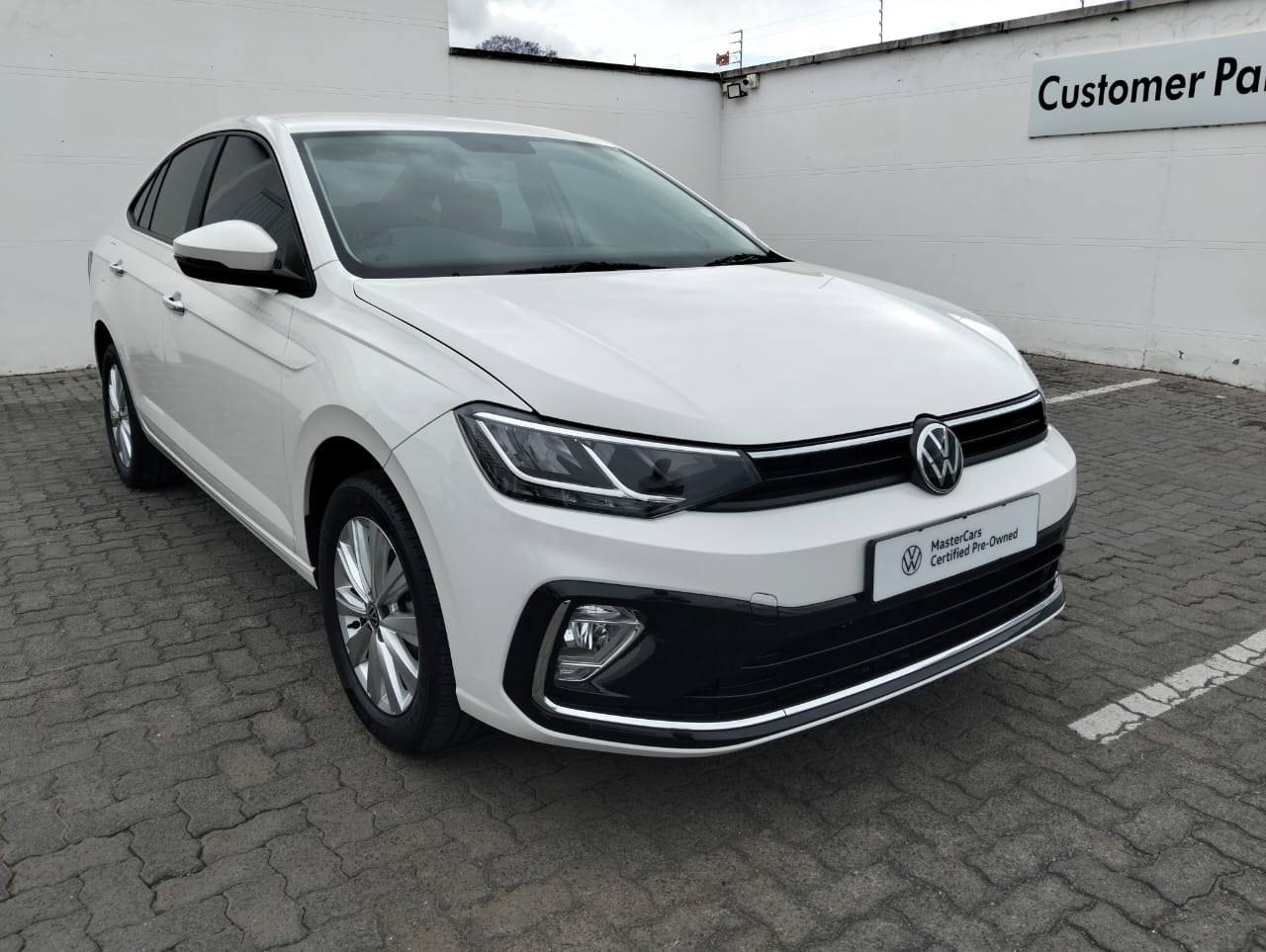 VOLKSWAGEN POLO 1.6 LIFE for Sale in South Africa