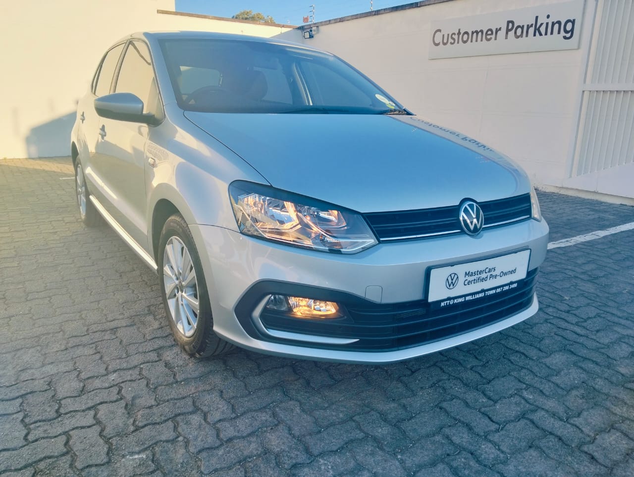 VOLKSWAGEN POLO VIVO 1.4 LIFE for Sale in South Africa