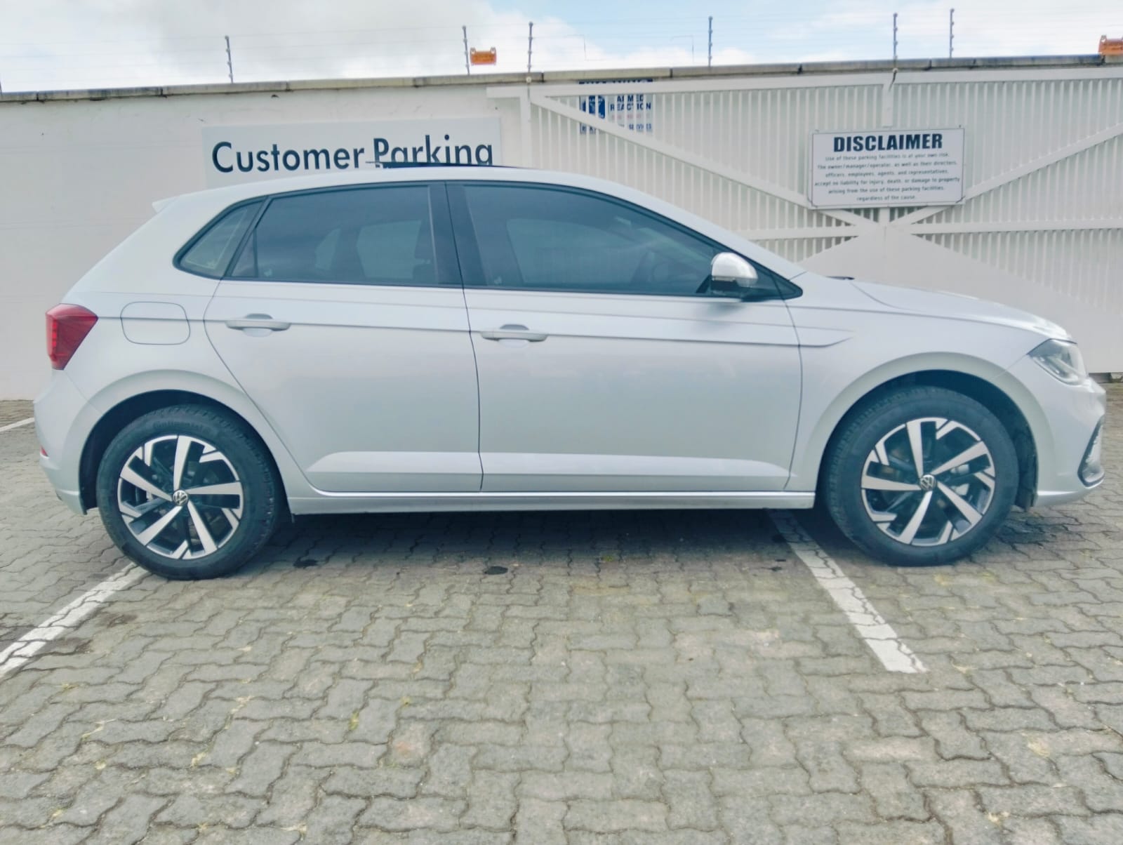 Used car gallery