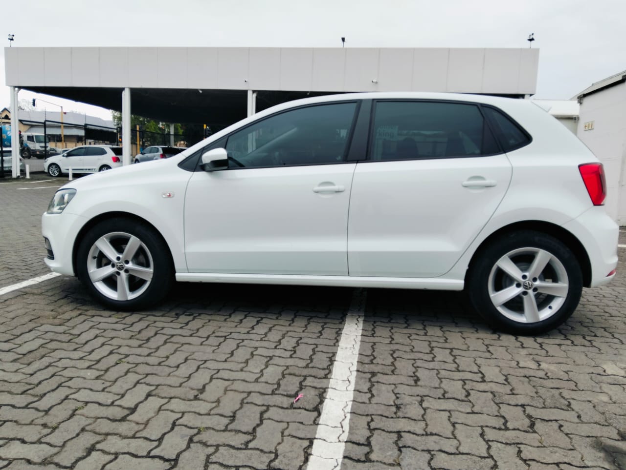 Used car gallery