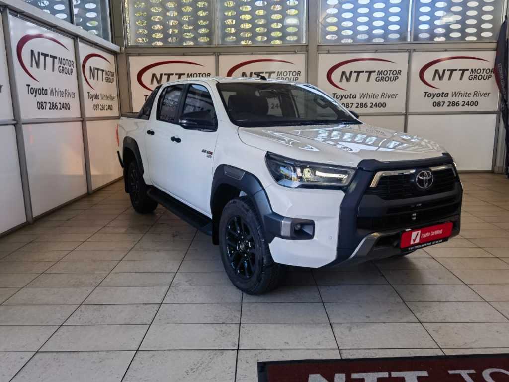 TOYOTA HILUX 2.8 GD-6 RB LEGEND RS A/T P/U D/C (MHEV) for Sale in South Africa