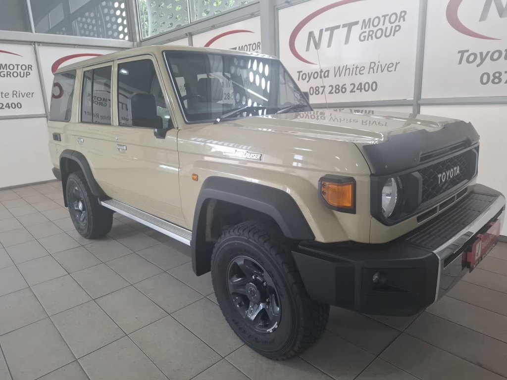 TOYOTA LANDCRUISER 76 2.8 GD-6  for Sale in South Africa