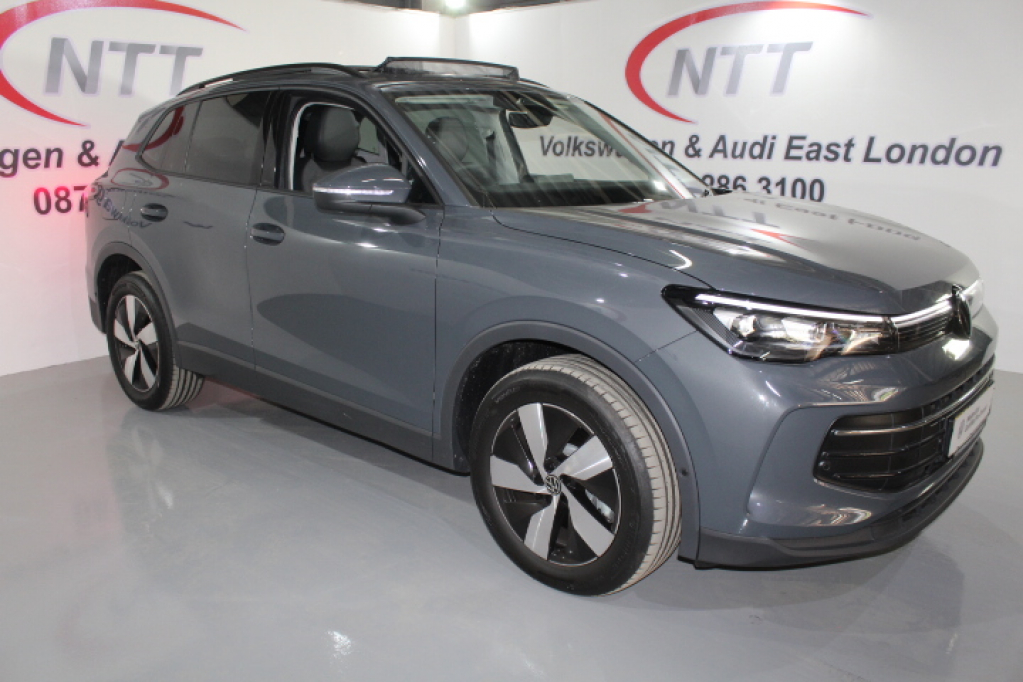 VOLKSWAGEN TIGUAN 2.0 TDI LIFE 4M DSG for Sale in South Africa