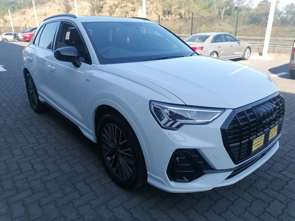 AUDI Q3 35 TFSI STRONIC BLACK EDITION for Sale in South Africa