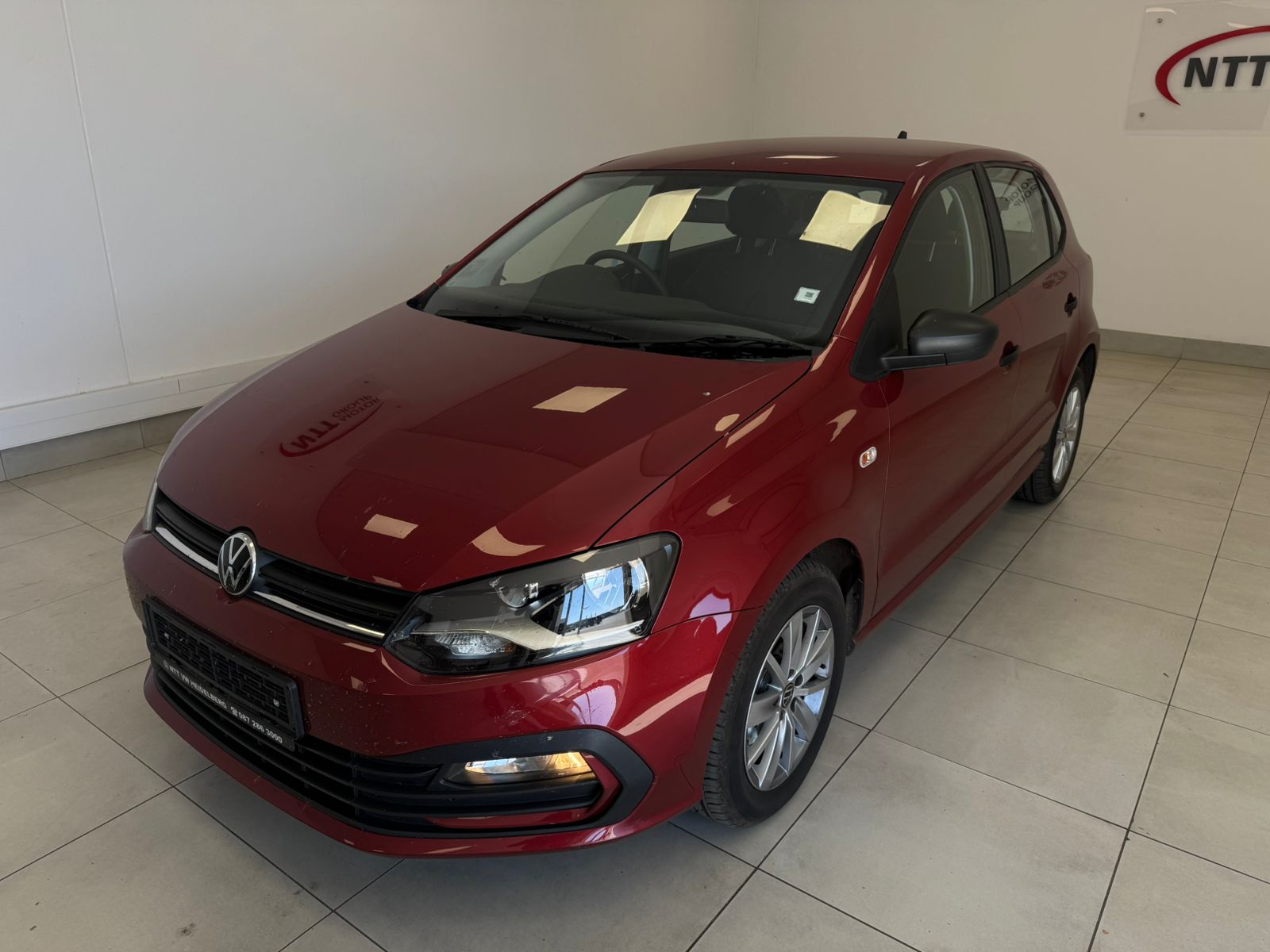 VOLKSWAGEN POLO VIVO 1.4 for Sale in South Africa
