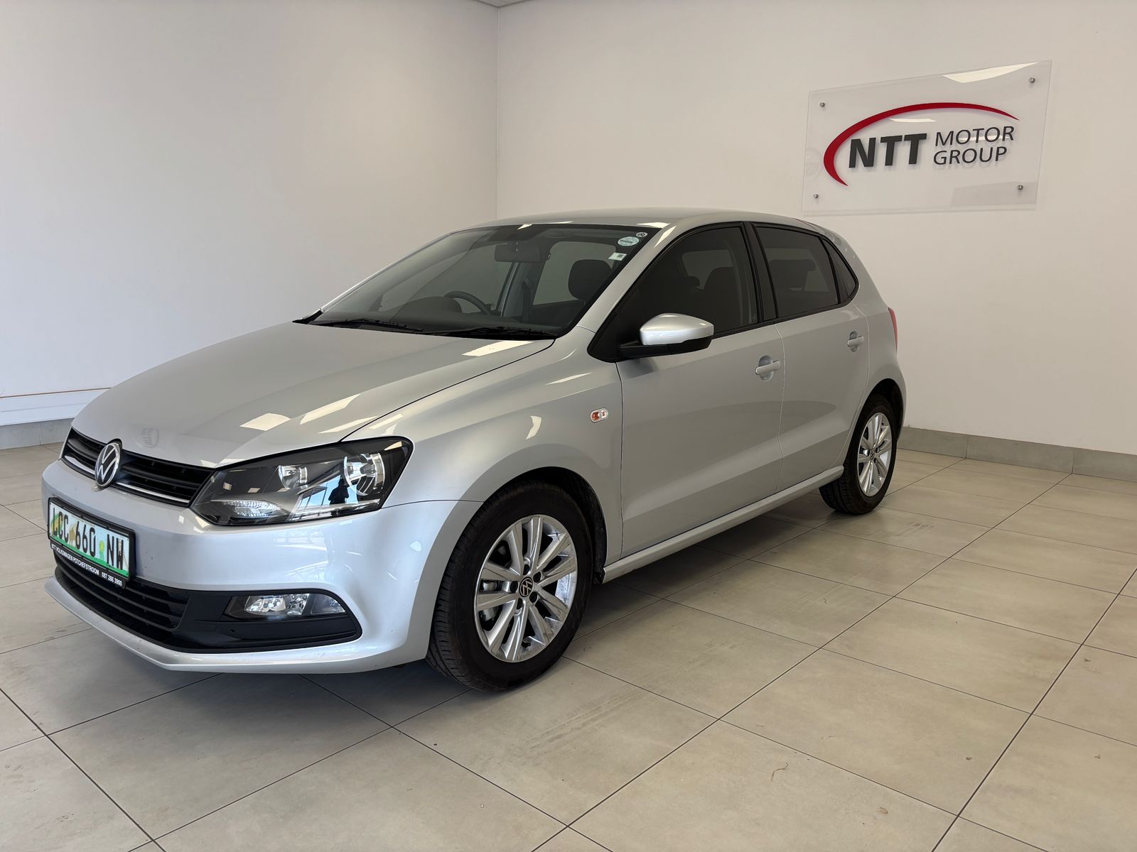 VOLKSWAGEN POLO VIVO 1.4 COMFORTLINE for Sale in South Africa