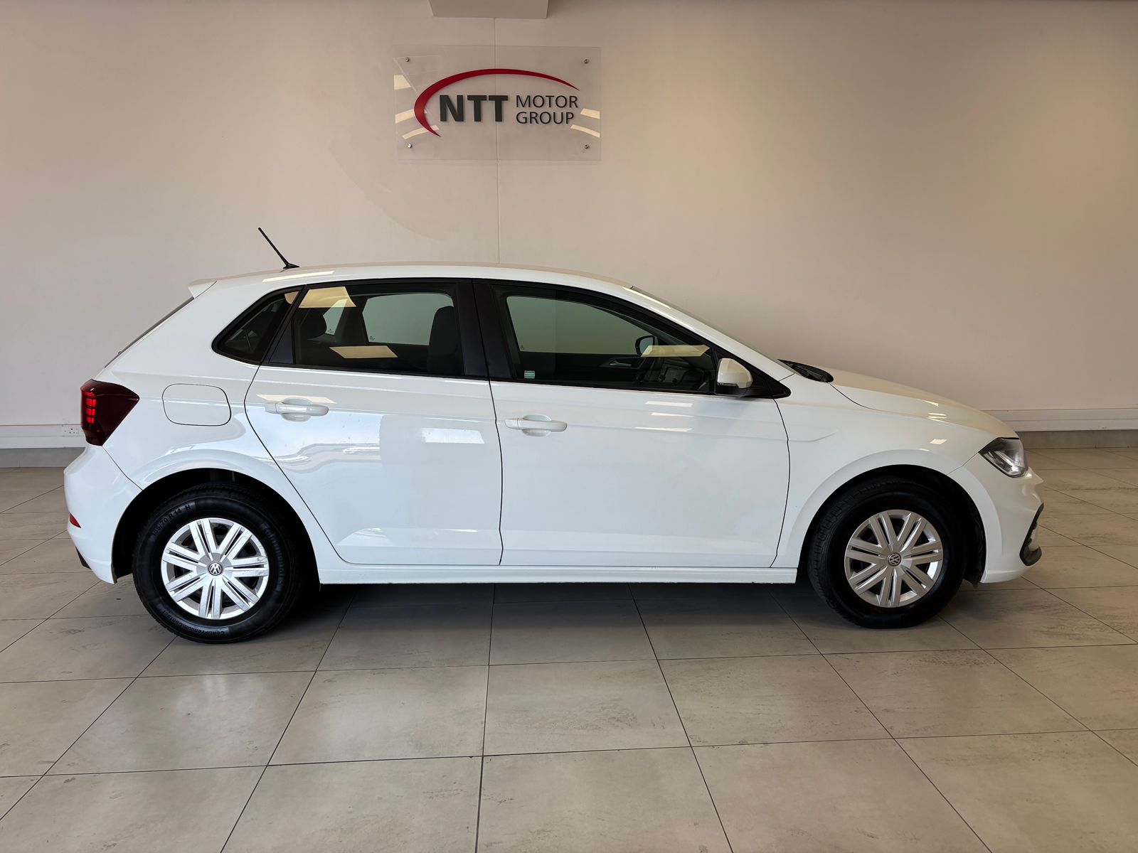 Used car gallery