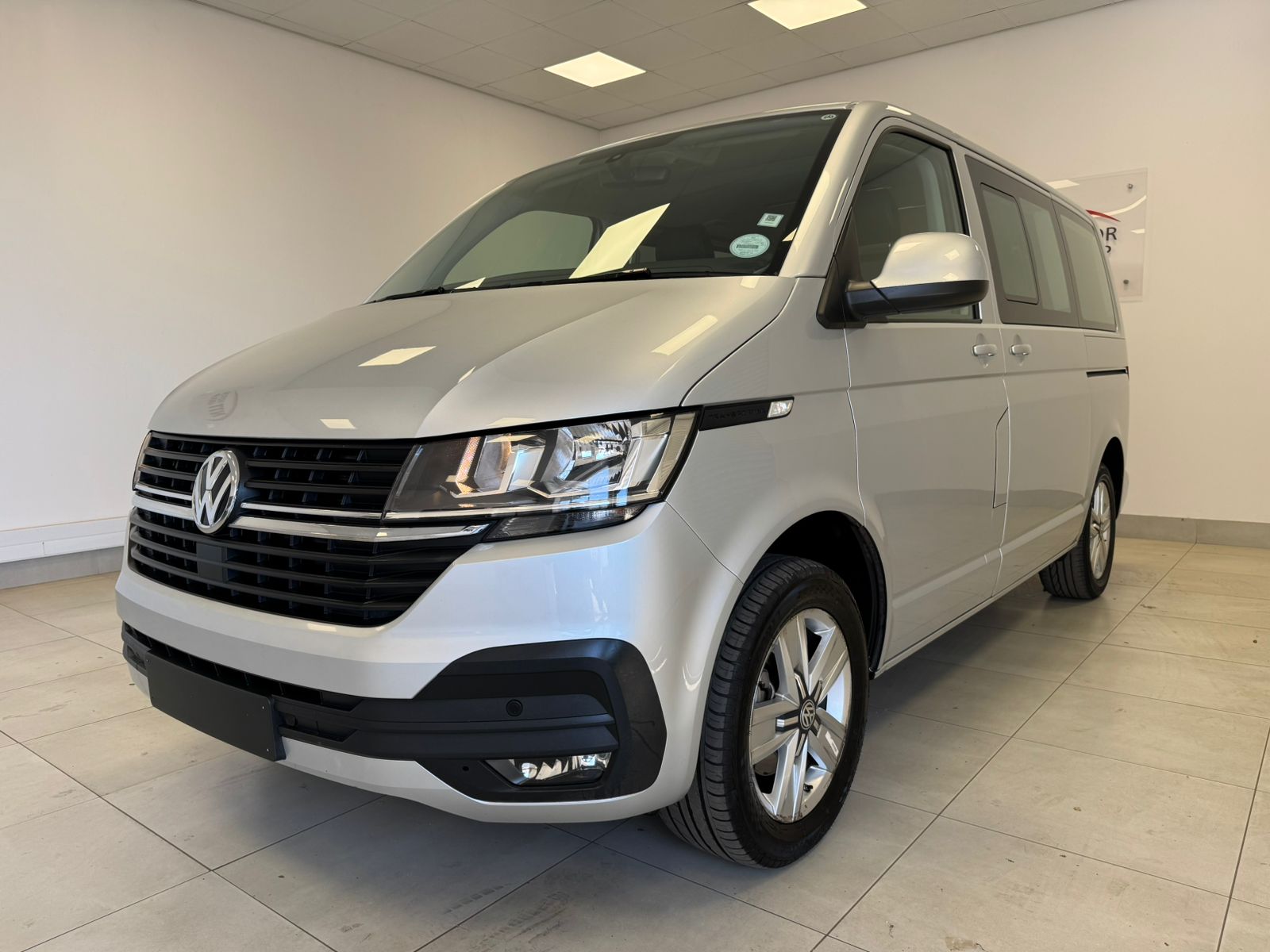 VOLKSWAGEN T6.1 KOMBI 2.0TDi DSG 110KW TRENDLINE for Sale in South Africa