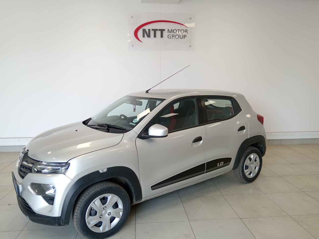 RENAULT KWID 1.0 DYNAMIQUE / ZEN 5DR for Sale in South Africa