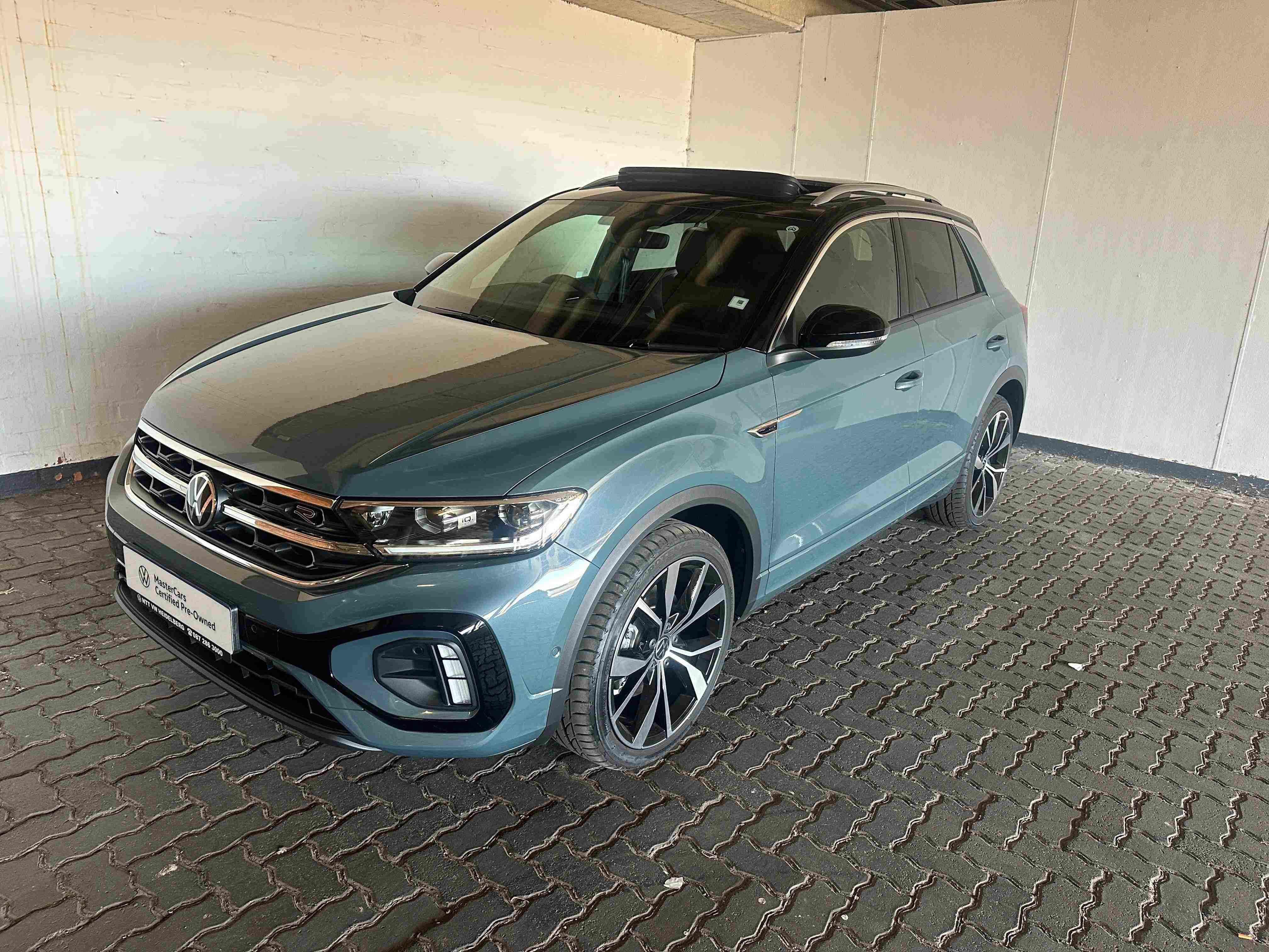 VOLKSWAGEN T-ROC 2.0 TSI 4M R-LINE DSG for Sale in South Africa
