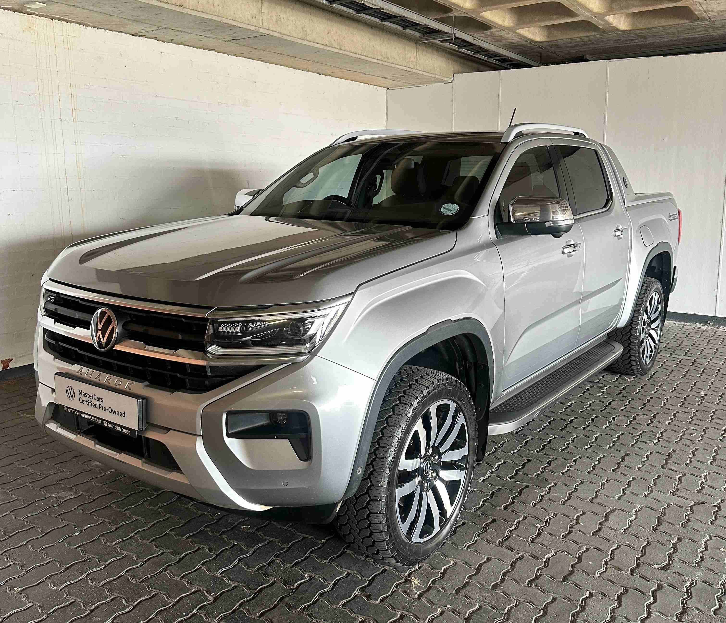 VOLKSWAGEN AMAROK 3.0TDI V6 184KW 4MOT AVENTURA  for Sale in South Africa