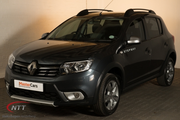 RENAULT SANDERO 900T STEPWAY EXPRESSION for Sale in South Africa
