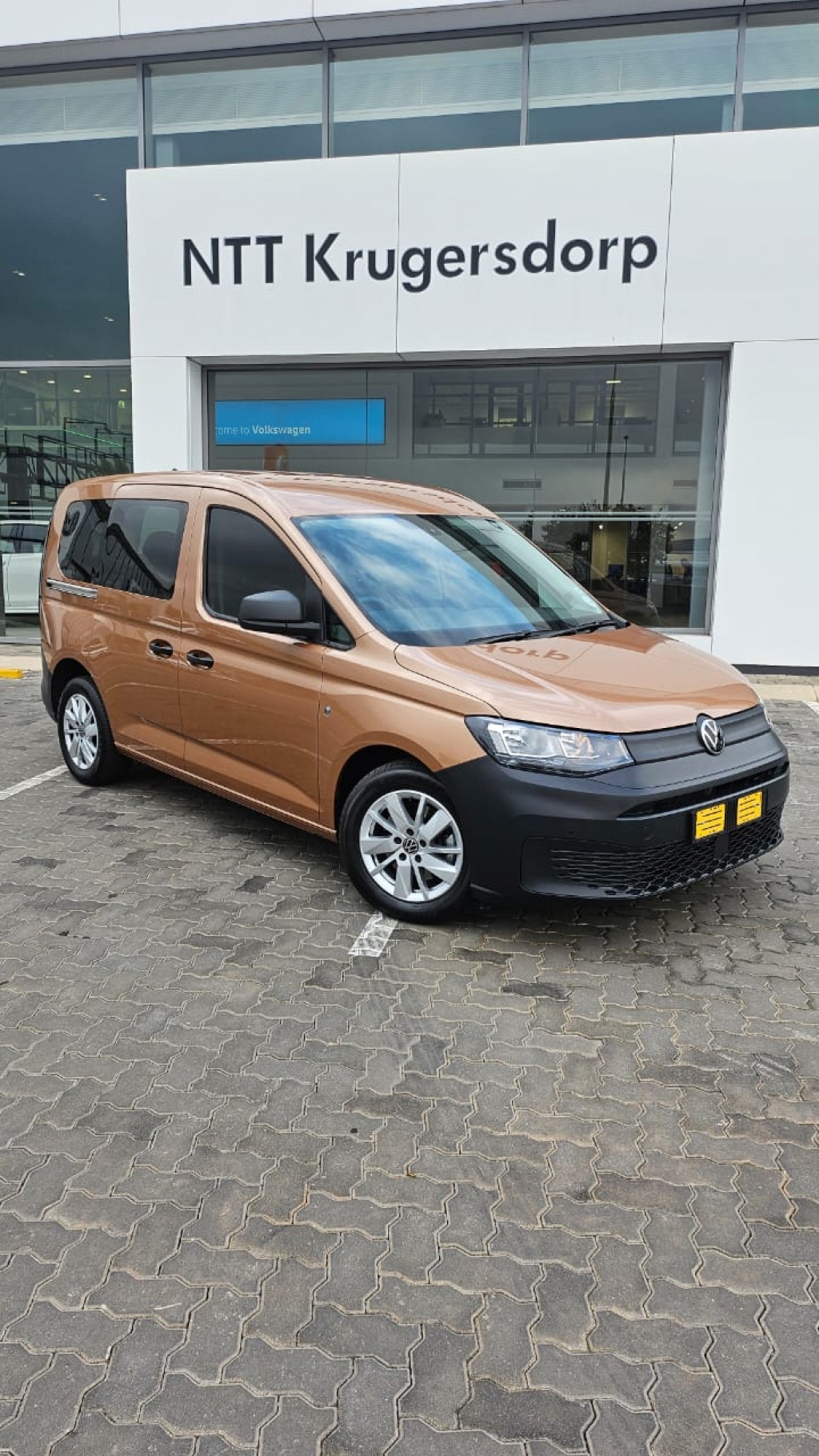 VOLKSWAGEN CADDY KOMBI 1.6i for Sale in South Africa
