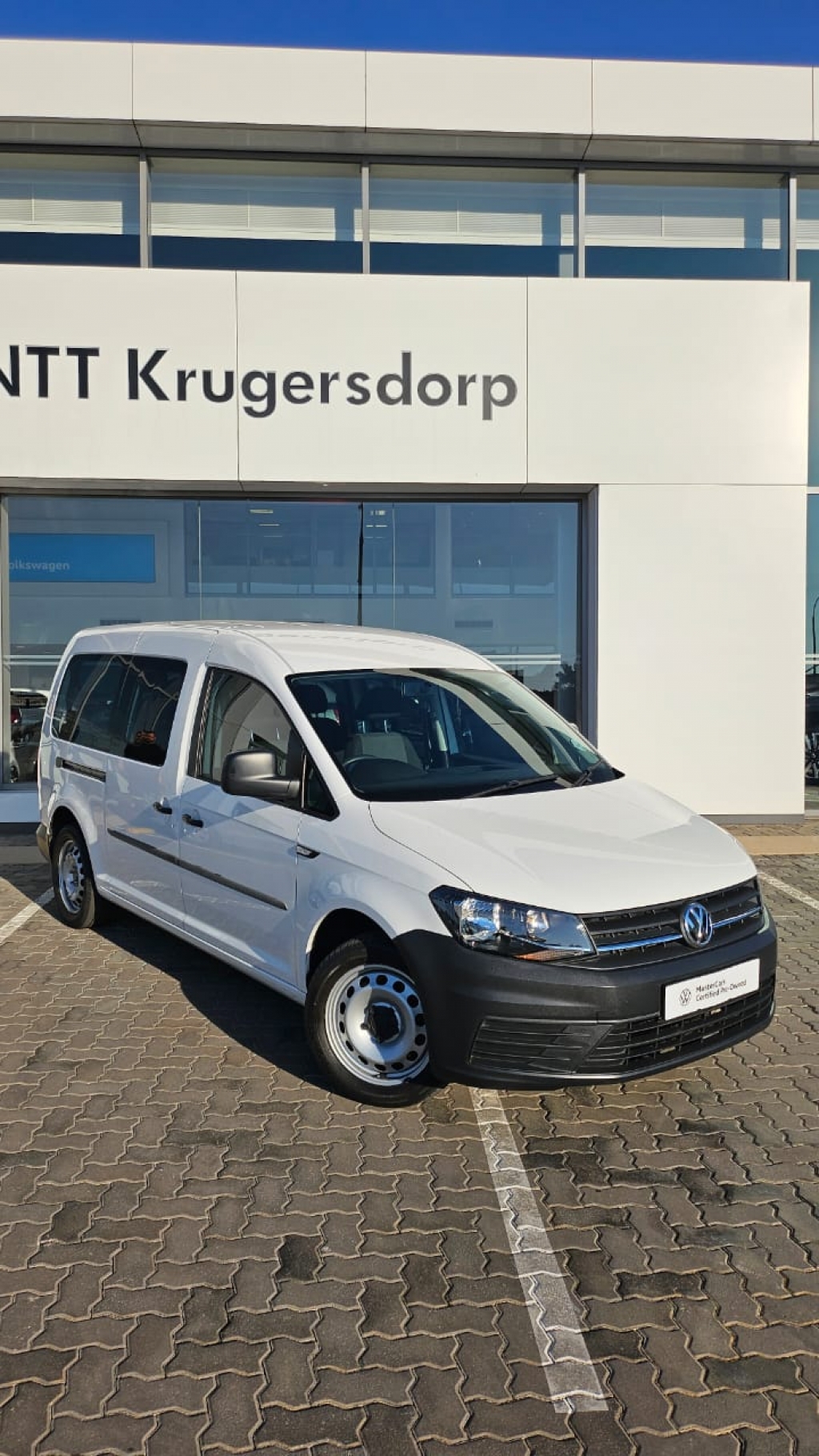 VOLKSWAGEN CADDY4 MAXI CREWBUS 2.0 TDi for Sale in South Africa