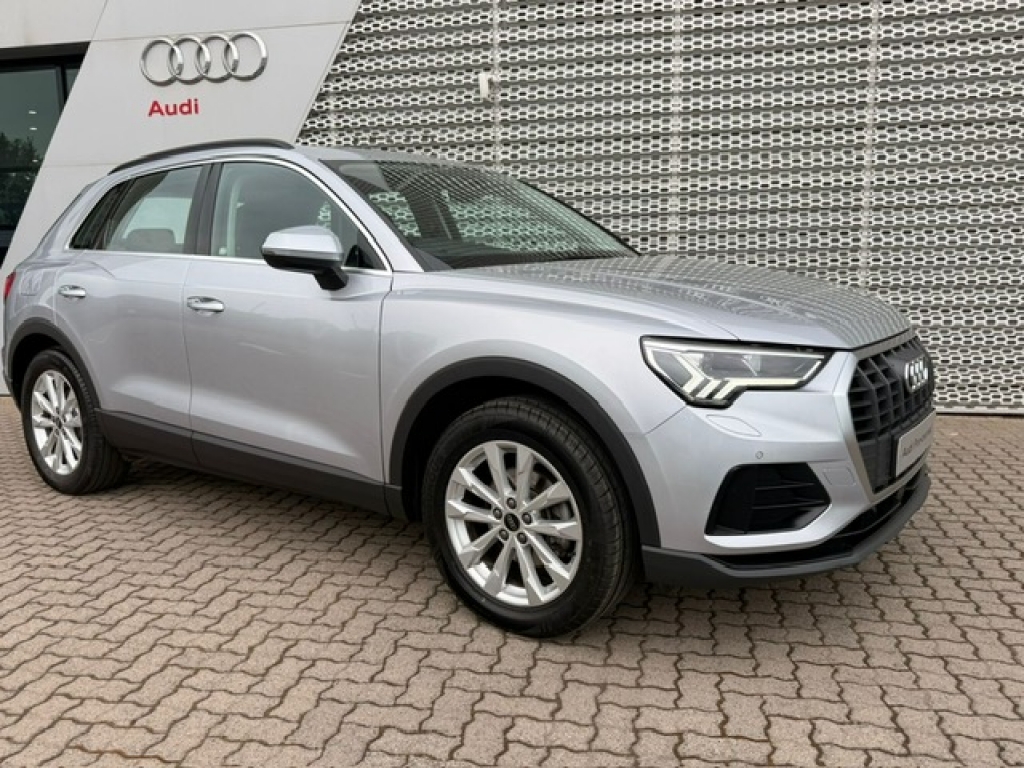 AUDI Q3 35 TFSI S TRONIC for Sale in South Africa